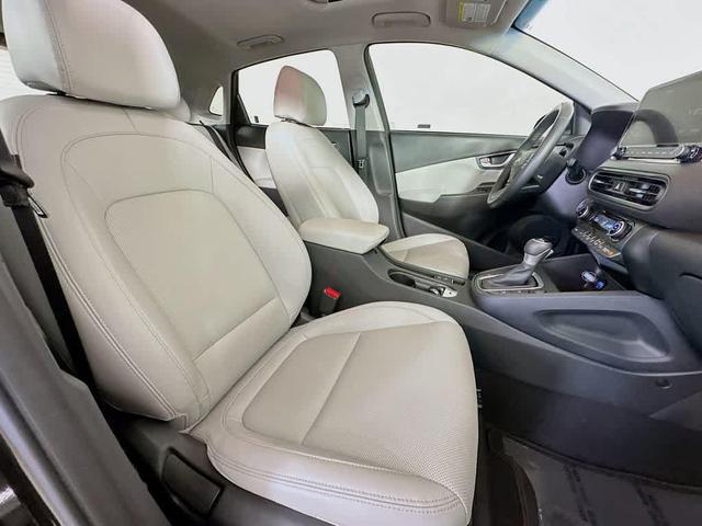 Photo of 2022 Ultra Black Hyundai KONA