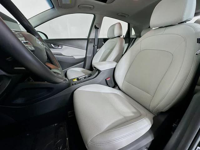 Photo of 2022 Ultra Black Hyundai KONA