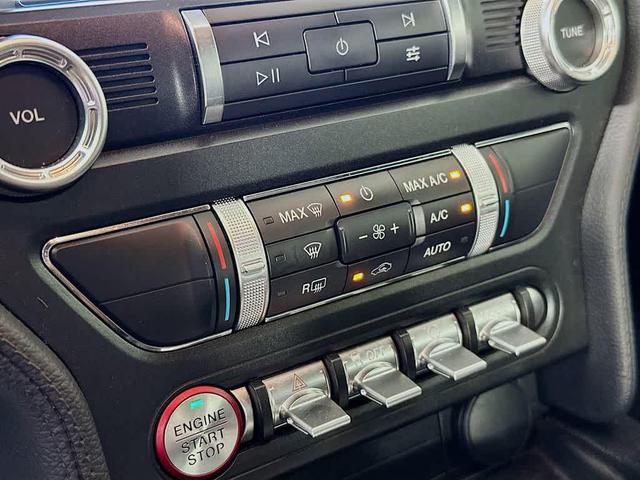 Photo of 2019 Magnetic Metallic Ford Mustang