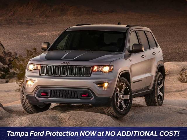 Photo of 2017 Billet Silver Metallic Clearcoat Jeep Grand Cherokee