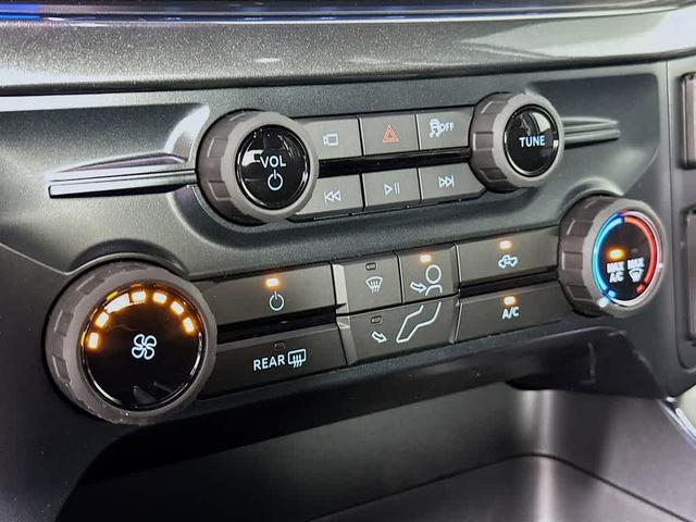 Photo of 2025 Oxford White Ford F-150