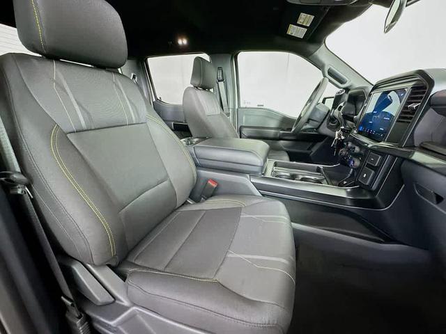 Photo of 2025 Oxford White Ford F-150