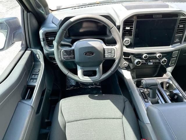 Photo of 2025 Oxford White Ford F-150