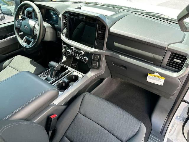 Photo of 2025 Oxford White Ford F-150