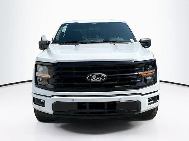 Photo of 2025 Oxford White Ford F-150