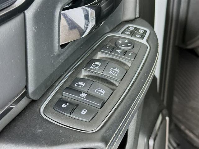 Photo of 2024 Bright White Clearcoat RAM 2500
