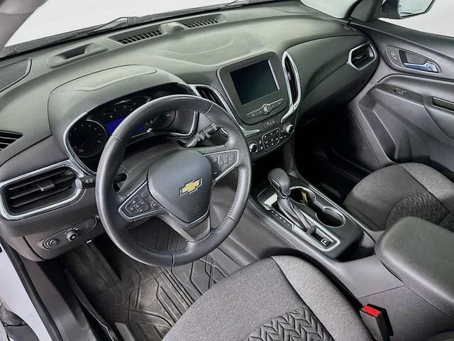 Photo of 2022 Summit White Chevrolet Equinox