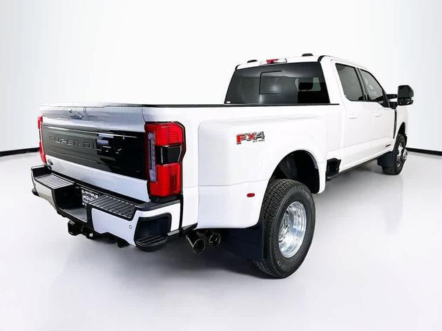 Photo of 2025 Star White Metallic Tri-Coat Ford F-350