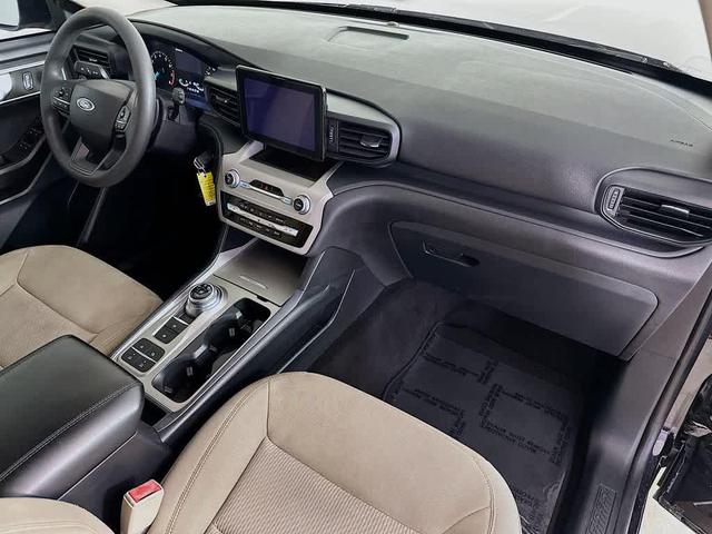 Photo of 2020 Agate Black Metallic Ford Explorer