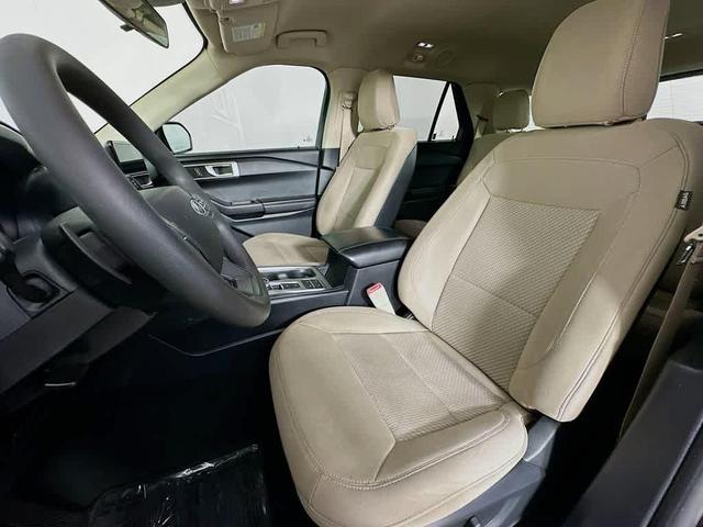Photo of 2020 Agate Black Metallic Ford Explorer