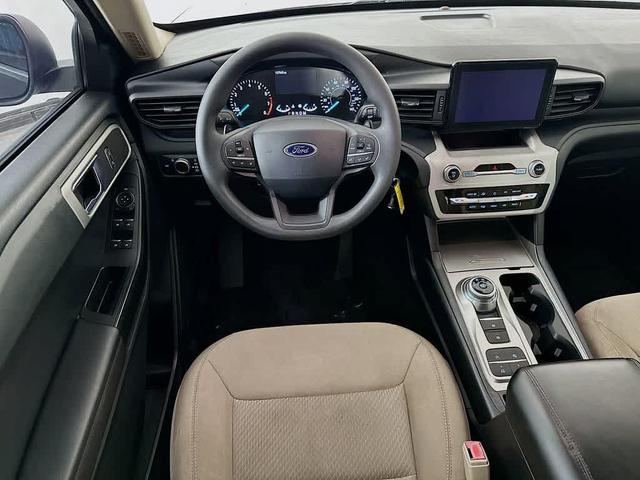 Photo of 2020 Agate Black Metallic Ford Explorer