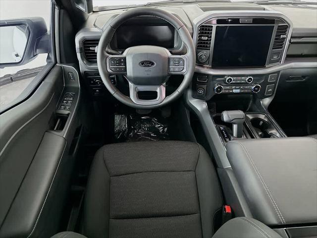 Photo of 2025 Oxford White Ford F-150