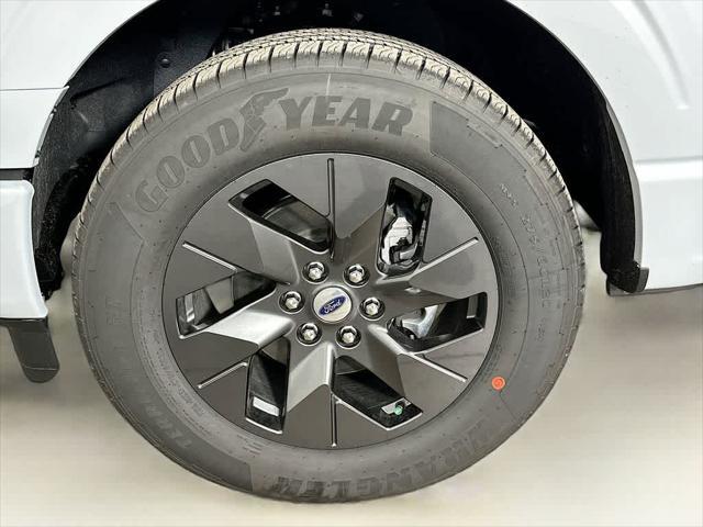 Photo of 2025 Space White Metallic Ford F-150
