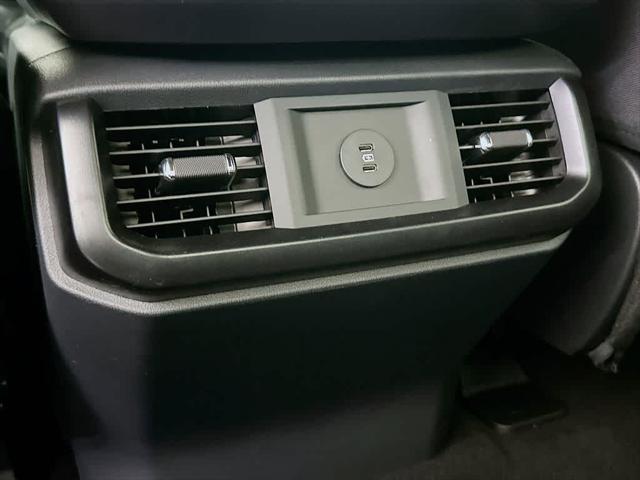 Photo of 2025 Space White Metallic Ford F-150