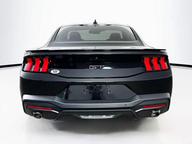 Photo of 2025 Shadow Black Ford Mustang
