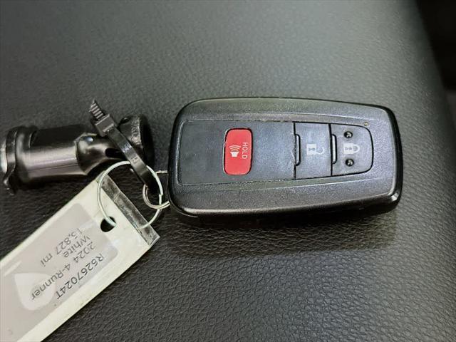 Photo of 2024 Ice Cap Toyota 4Runner