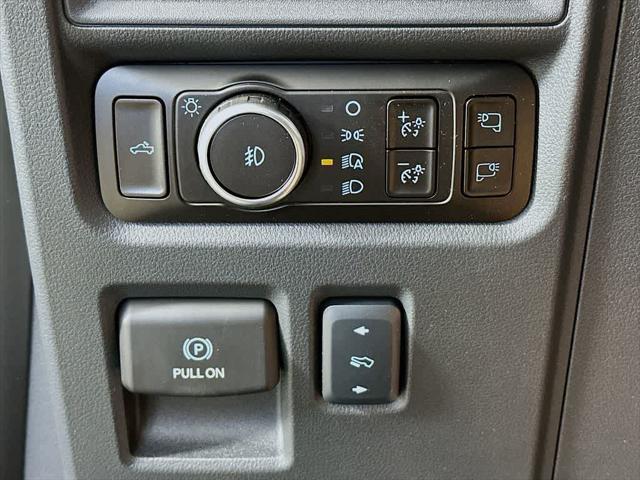 Photo of 2025 Space White Metallic Ford F-150