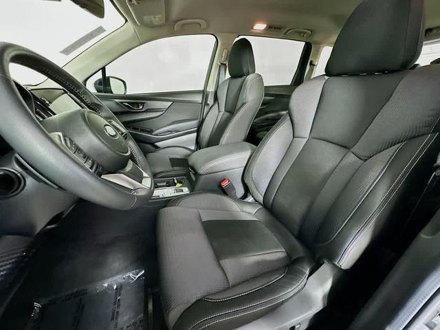 Photo of 2024 Ice Silver Metallic Subaru Ascent