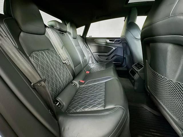 Photo of 2021 White Audi S7