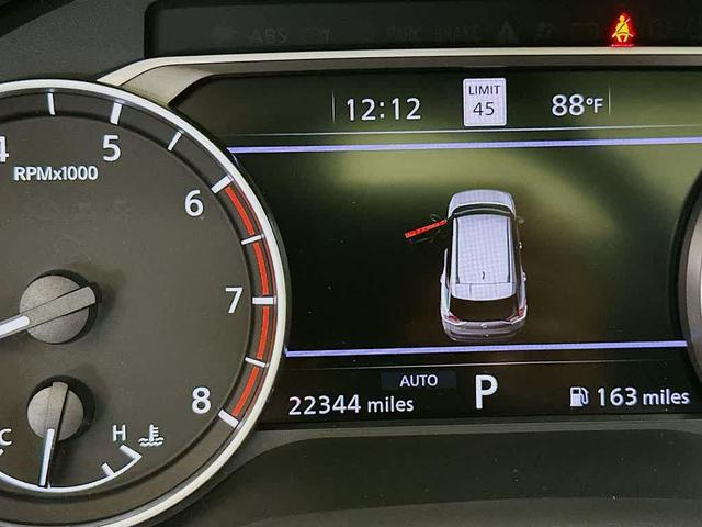 Photo of 2023 Pearl White Tricoat Nissan Rogue