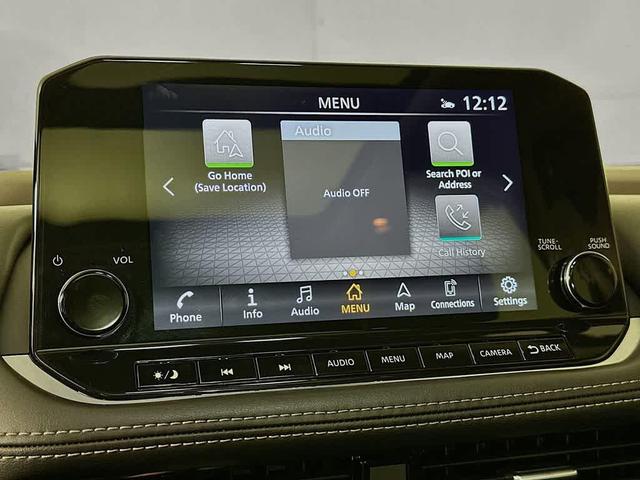 Photo of 2023 Pearl White Tricoat Nissan Rogue