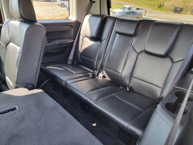 Photo of 2014 Burgundy Honda Pilot