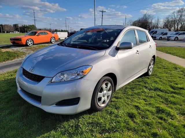 Photo of 2009 Silver Toyota Matrix