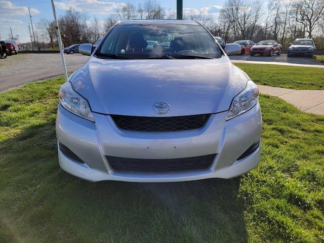 Photo of 2009 Silver Toyota Matrix
