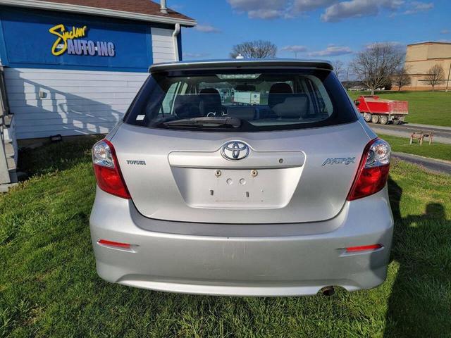 Photo of 2009 Silver Toyota Matrix