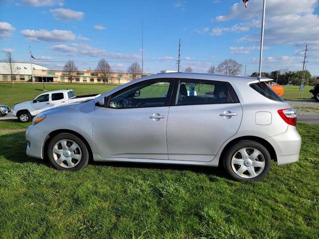 Photo of 2009 Silver Toyota Matrix