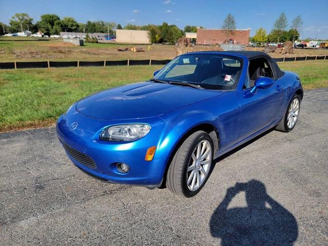 Photo of 2006 Blue Mazda MX-5 Miata