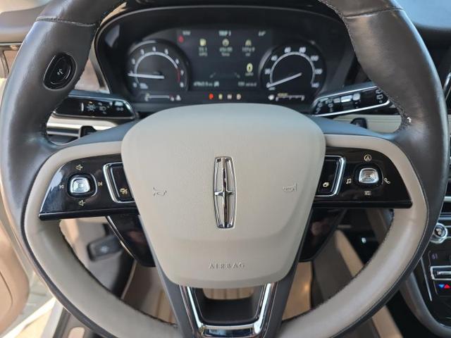 Photo of 2020 Pristine White Lincoln Corsair