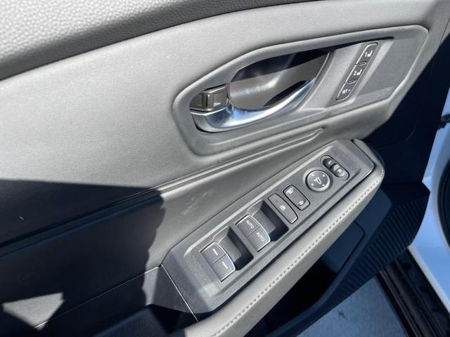 Photo of 2025 Platinum White Pearl Honda Accord Hybrid