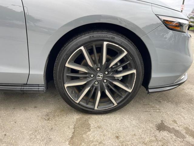 Photo of 2023 Gray Honda Accord Hybrid