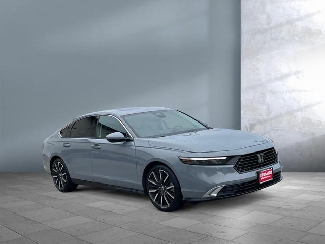 Photo of 2023 Gray Honda Accord Hybrid