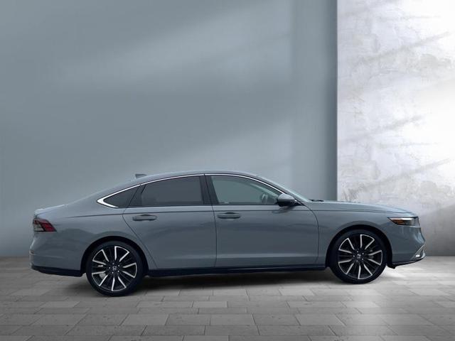 Photo of 2023 Gray Honda Accord Hybrid