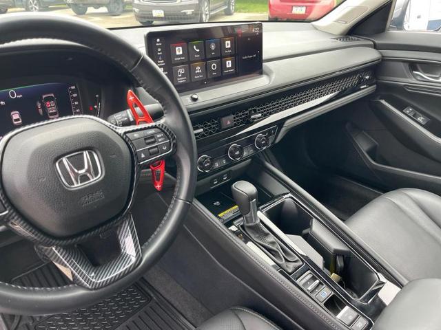 Photo of 2023 Gray Honda Accord Hybrid