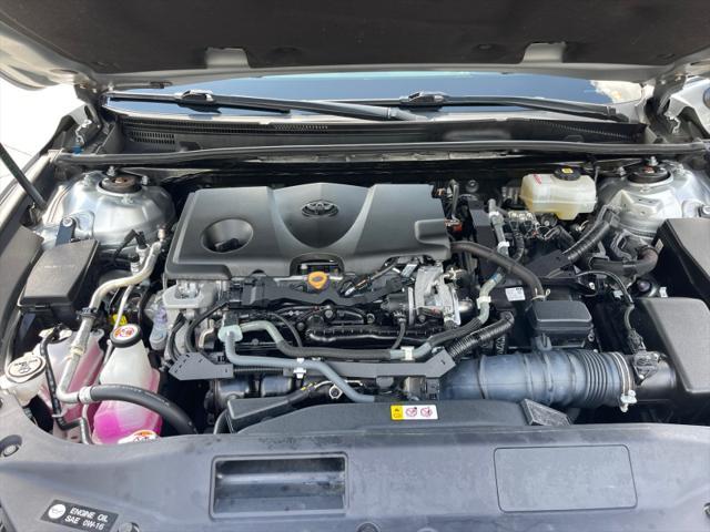 Photo of 2021 Celestial Silver Metallic Toyota Avalon Hybrid