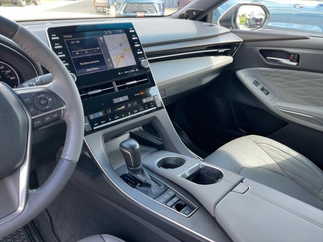 Photo of 2021 Celestial Silver Metallic Toyota Avalon Hybrid