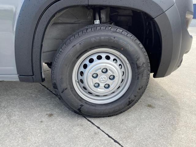Photo of 2025 Ceramic Gray Clearcoat RAM ProMaster 1500
