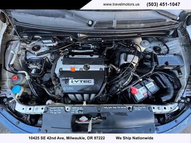 Photo of 2006 Alabaster Silver Metallic Honda Element