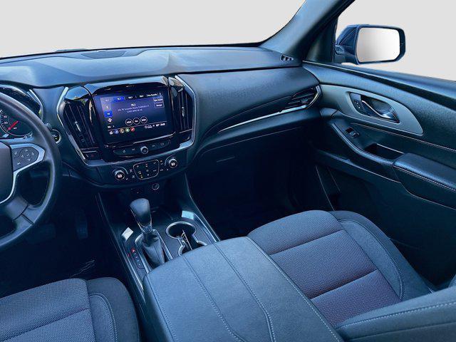 Photo of 2023 Northsky Blue Metallic Chevrolet Traverse