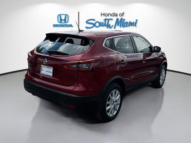 Photo of 2021 Scarlet Ember Tintcoat Nissan Rogue Sport