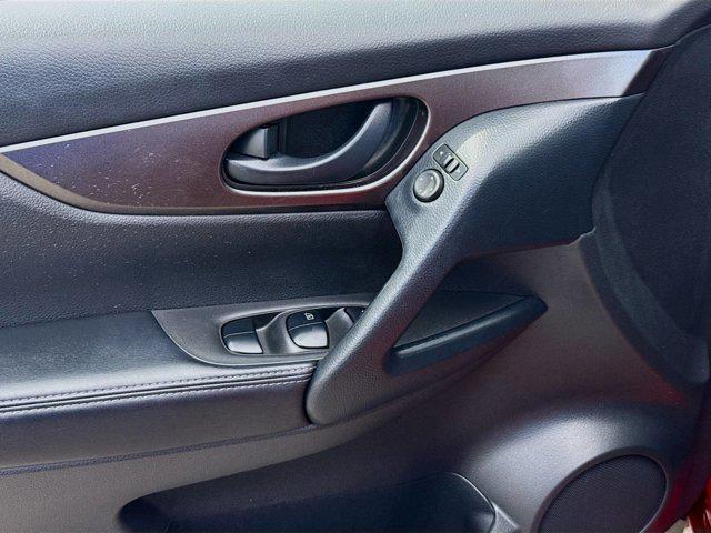 Photo of 2021 Scarlet Ember Tintcoat Nissan Rogue Sport