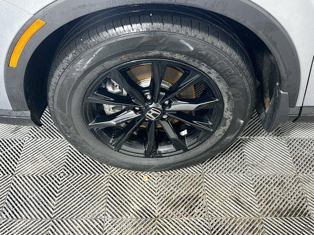 Photo of 2024 Lunar Silver Metallic Honda CR-V Hybrid