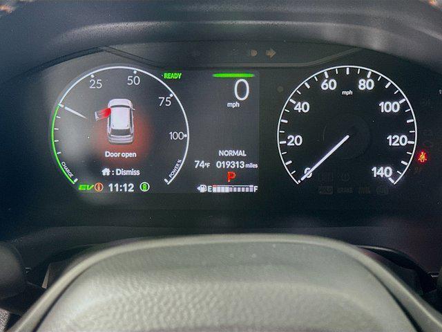 Photo of 2024 Lunar Silver Metallic Honda CR-V Hybrid