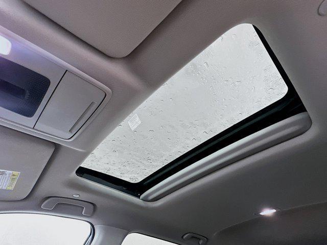 Photo of 2025 Urban Gray Pearl Honda CR-V