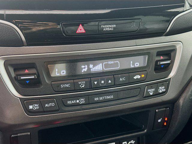 Photo of 2021 Obsidian Blue Pearl Honda Passport