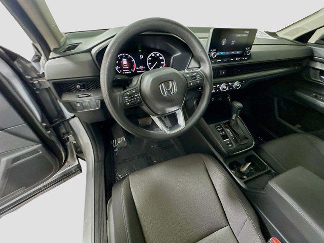 Photo of 2023 sparkle silver metallic Honda CR-V