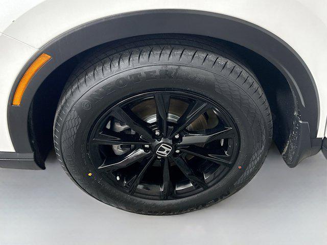 Photo of 2024 Platinum White Pearl Honda CR-V Hybrid